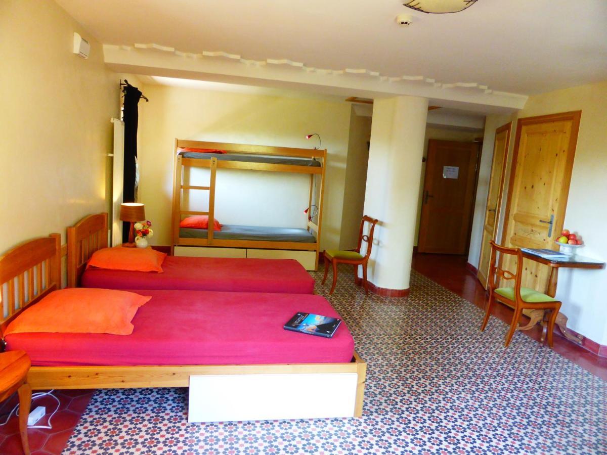 Eco-Hotel Et Yourtes Du Mercantour Guillaumes Exterior photo